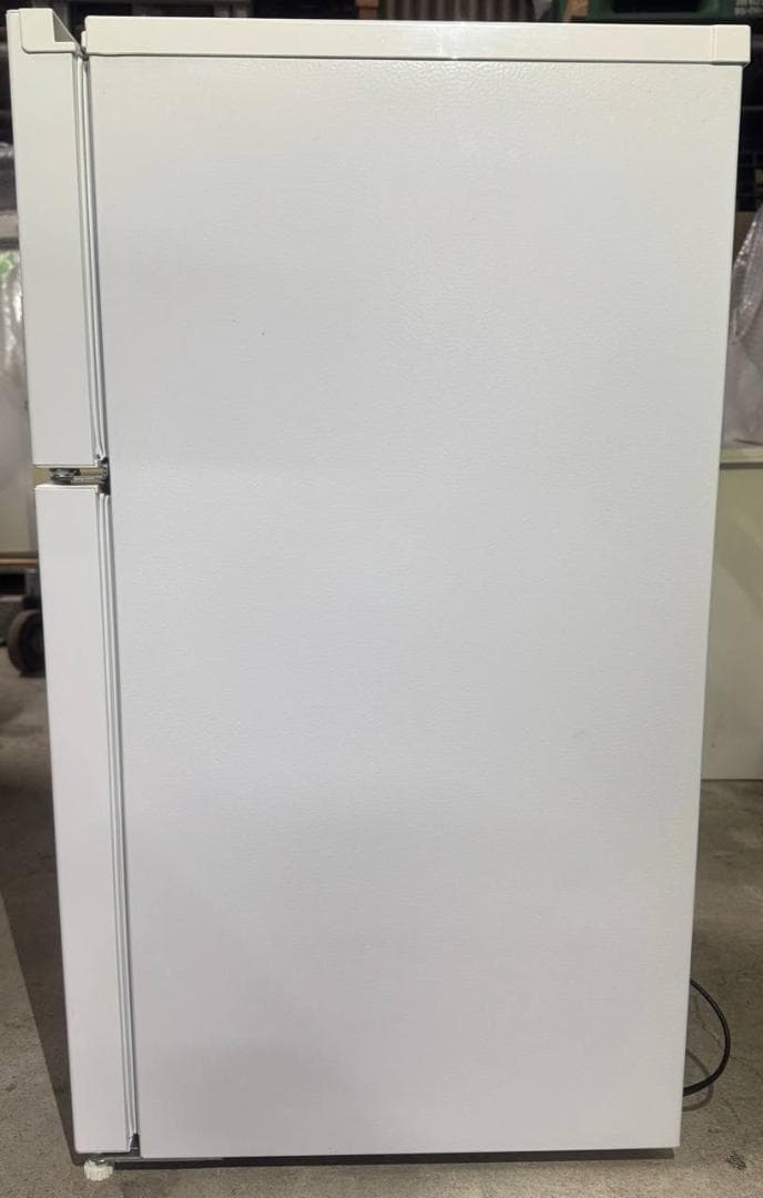 ヤマダセレクト ノンフロン冷凍冷蔵庫 YRZ-C09H1 2022年製 87L