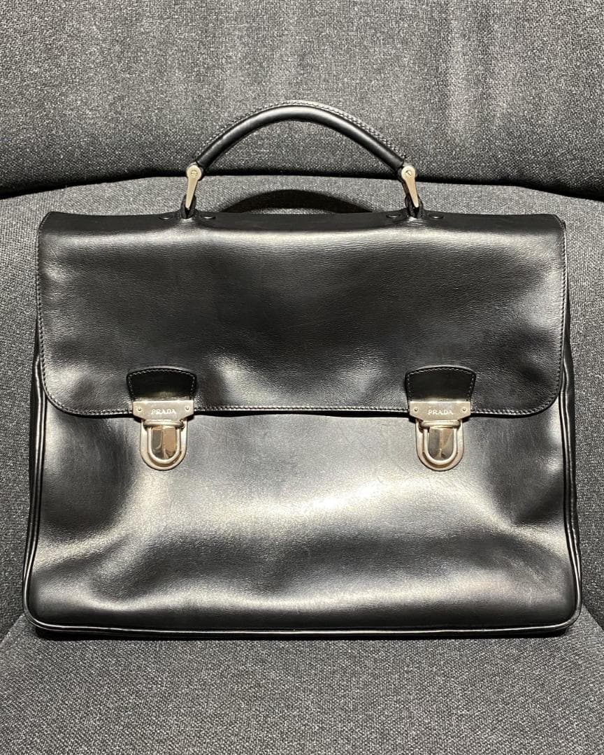 PRADA ビジネスバッグ ブリーフケース オールレザー　黒