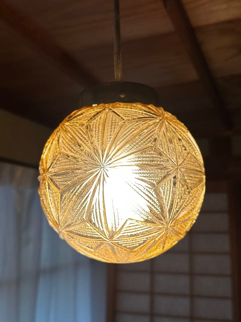 昭和レトロ　ペンダントライト　切子タイプ　アンバー　当時物　レトロ照明