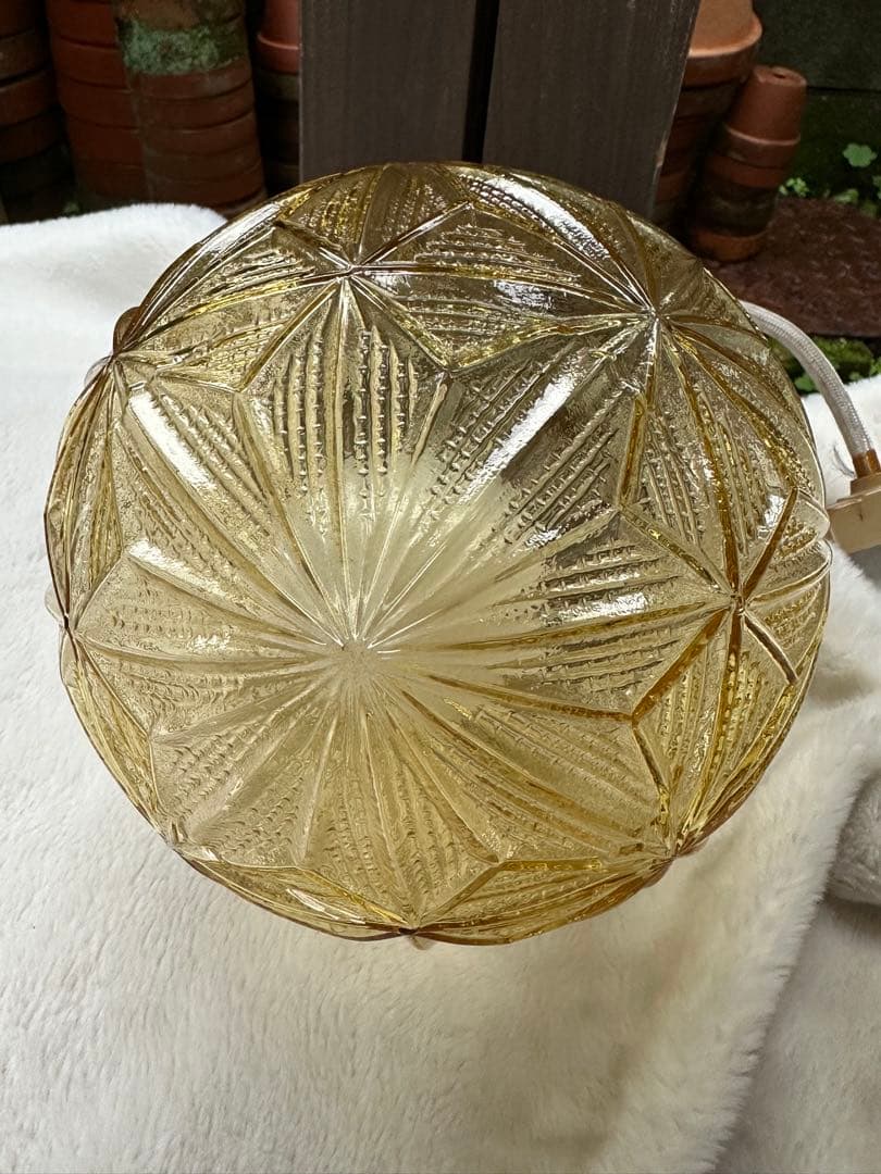 昭和レトロ　ペンダントライト　切子タイプ　アンバー　当時物　レトロ照明