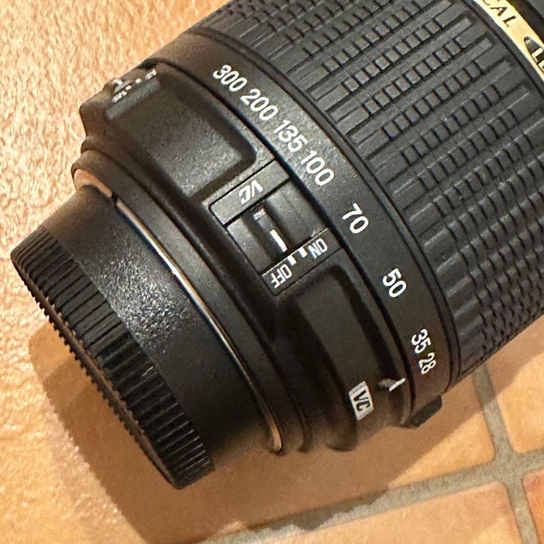 タムロン　28-300 ニコンマウント　手ぶれ補正　F3.5-6.3 日本製