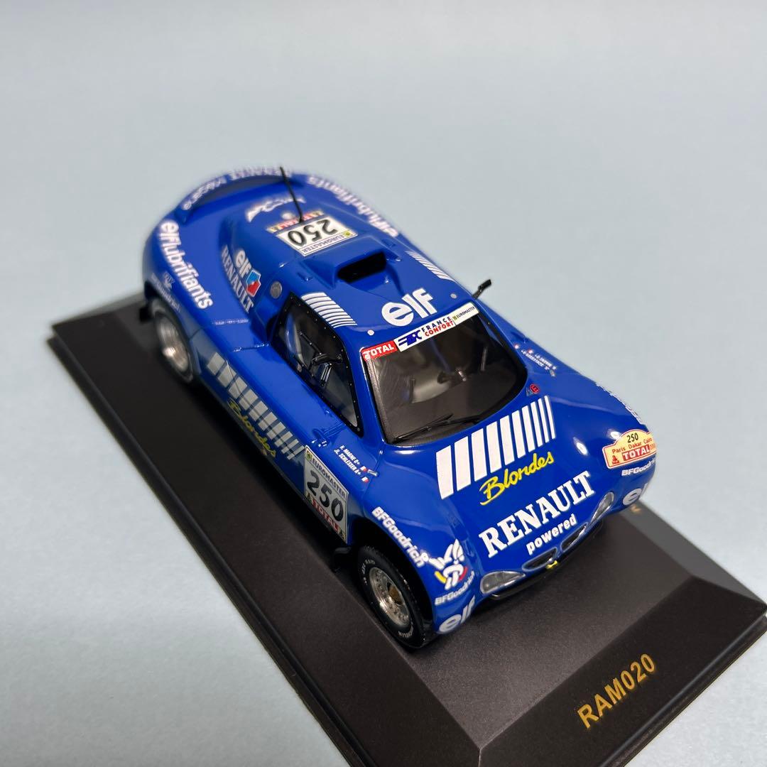 ixo•1/43•シュレッサー ルノー メガーヌ•パリダカ2000優勝車