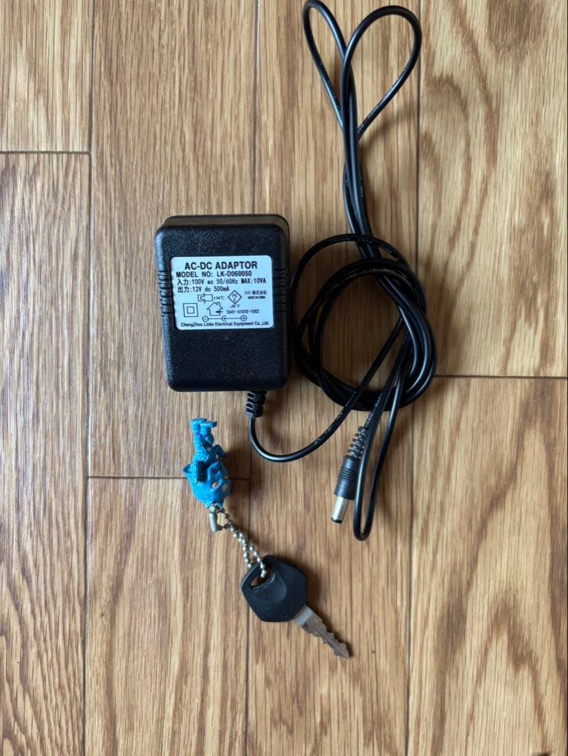 子供用ポリスカー 黒/白