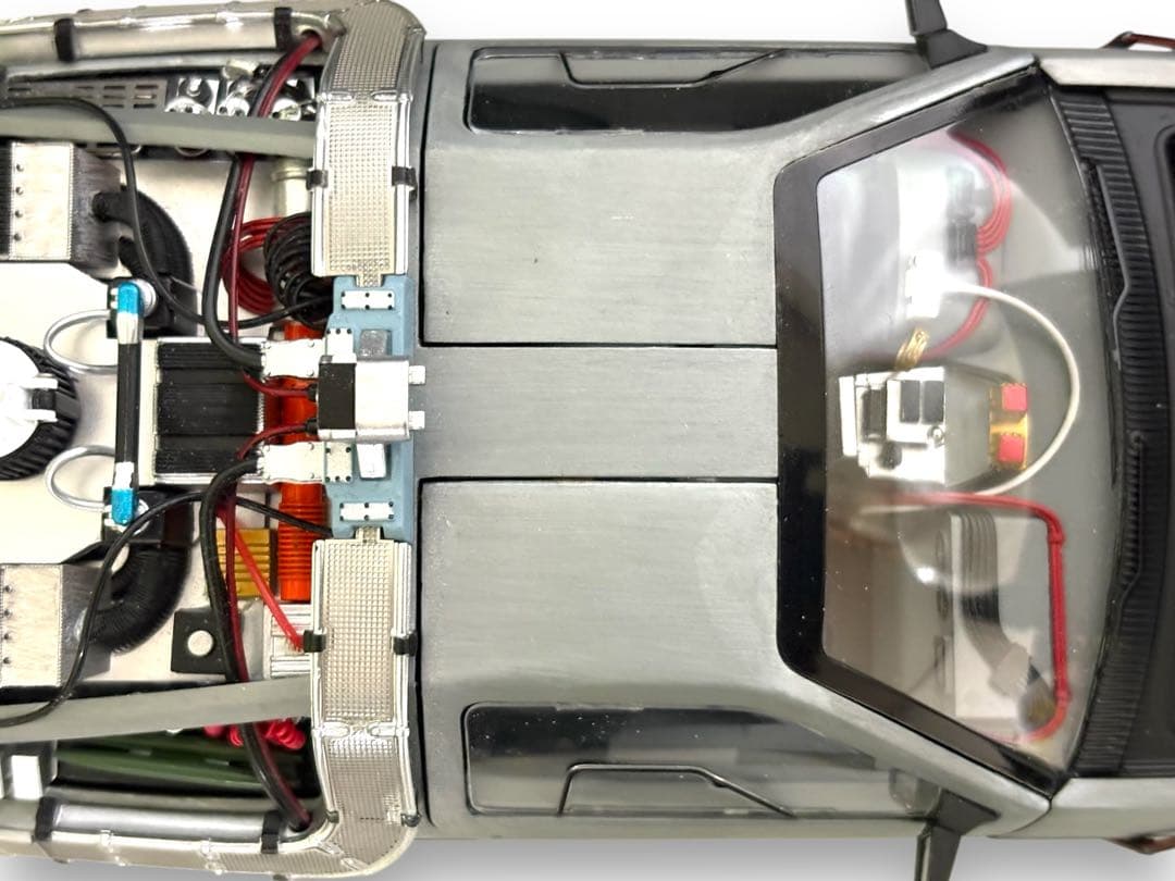 ☆美品　デロリアン　ホットウィール　特別版