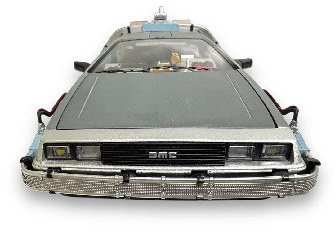 ☆美品　デロリアン　ホットウィール　特別版