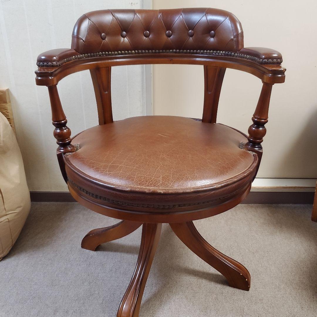 大幅値下げ！【稀少】イタリア製　アンティークチェア　回転式