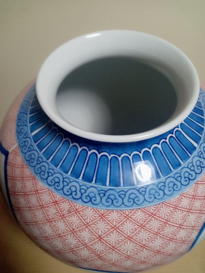 色鍋島桃絵松右衛門の作品です写真１７枚です