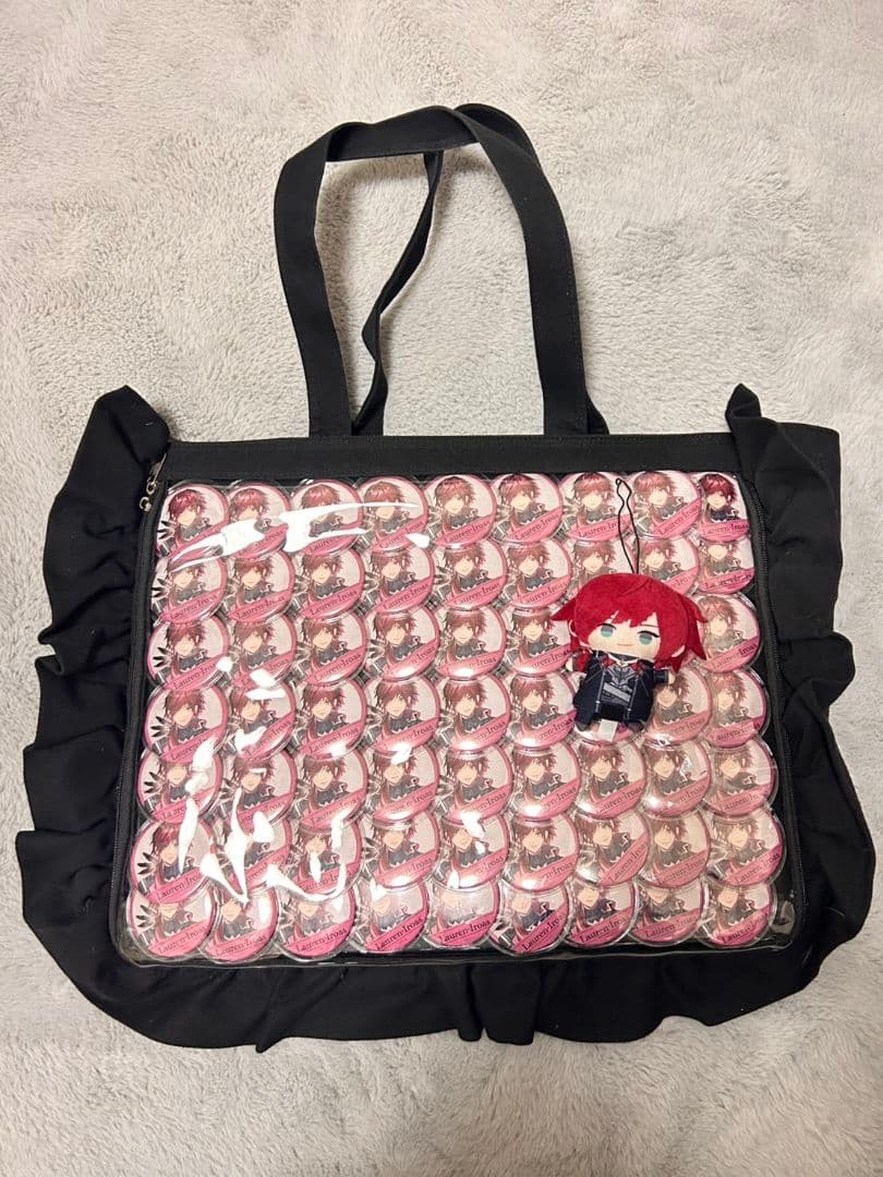 にじさんじ　ローレン・イロアス　缶バッジ　痛バッグとおまけのぬいぐるみ