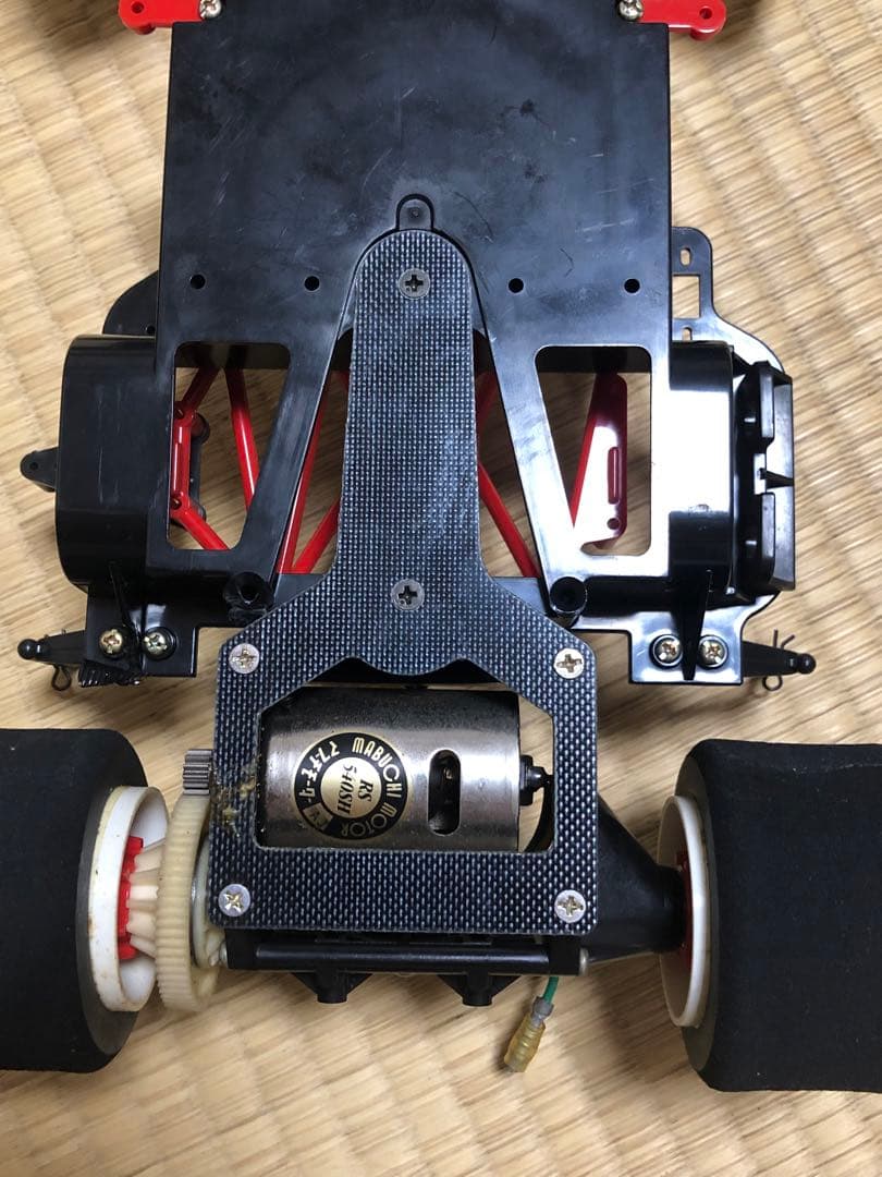 タミヤ　1/10 Cカー、シャーシ　ラジコン、フェラーリF40