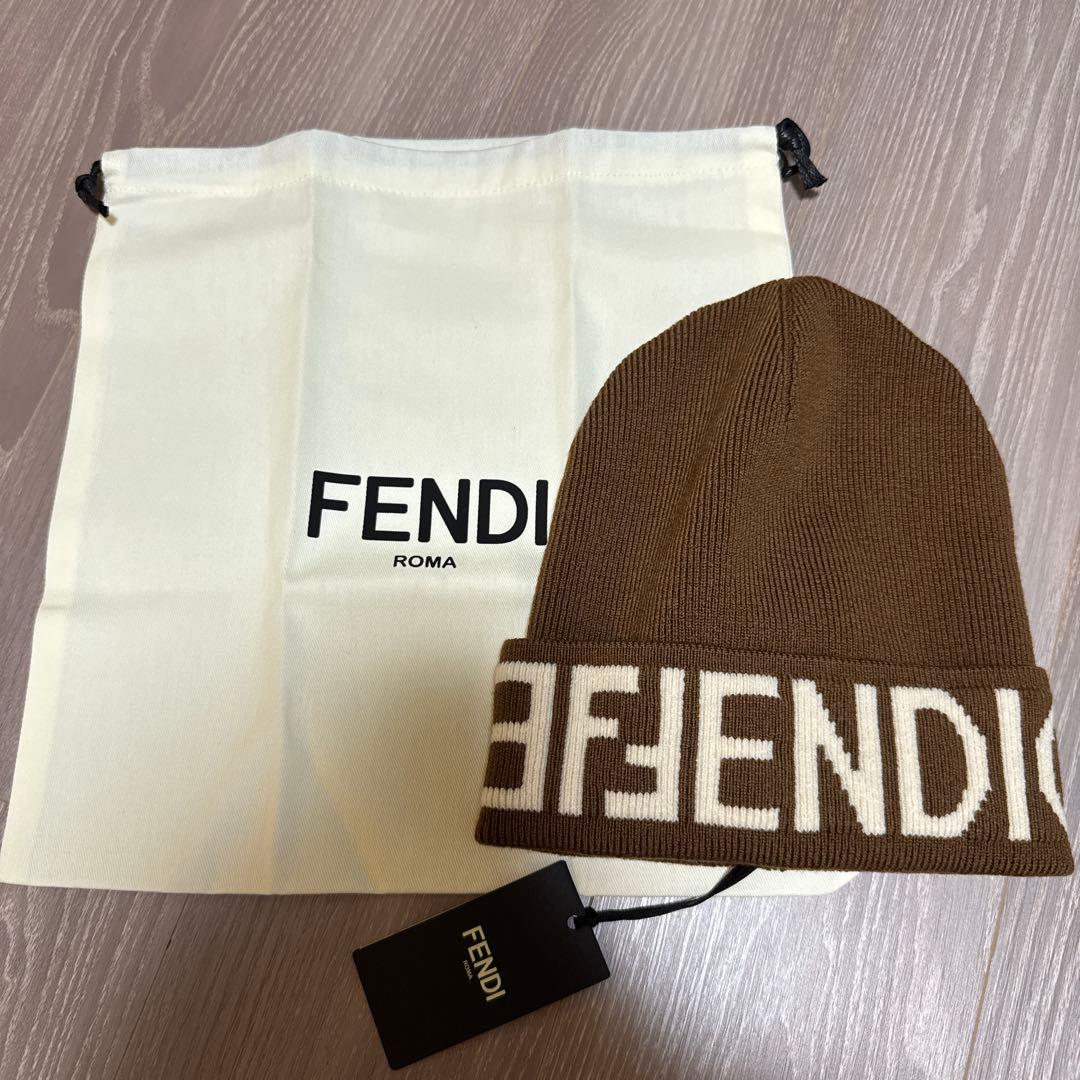FENDI ブラウン ニット帽
