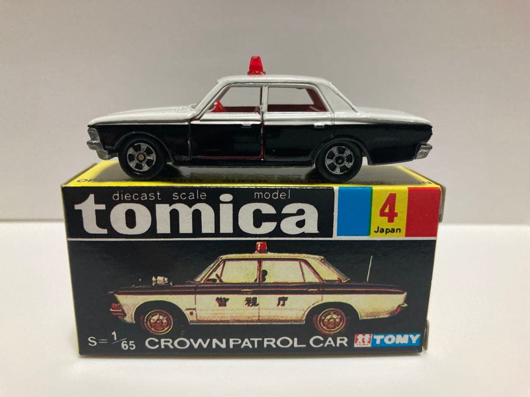 トミカ　日本製　クラウン　パトロールカー　1Aホイール　赤色灯Bタイプ　シール付