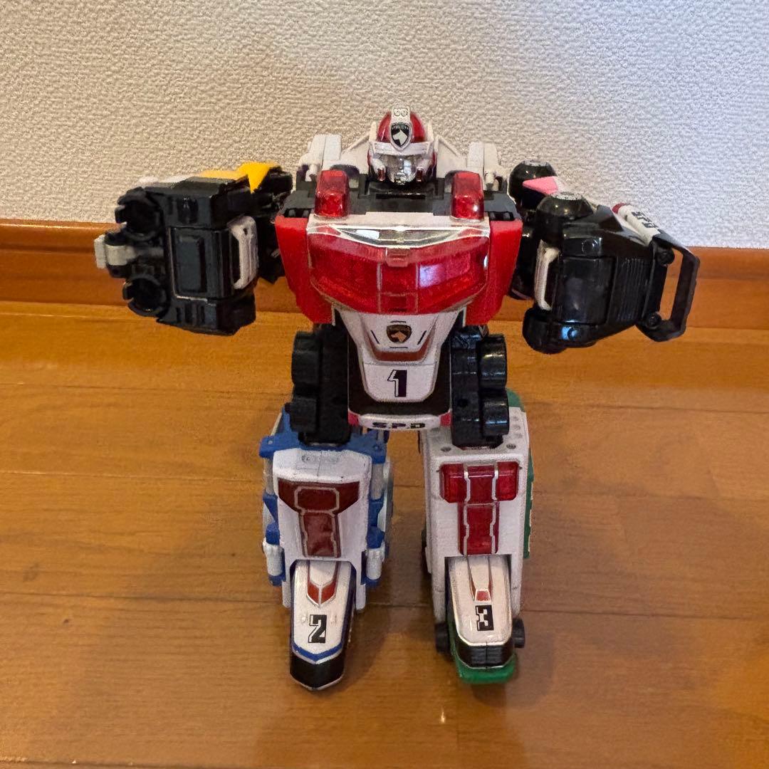 入手困難❗️❗️特撮戦隊デカレンジャー DX デカベースロボセット