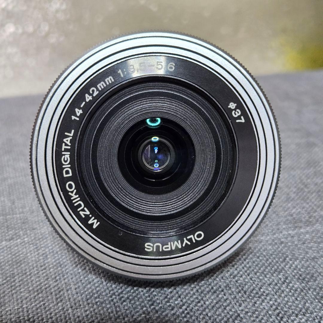 OLYMPUS PEN E-PL9ホワイト ミラーレスカメラ