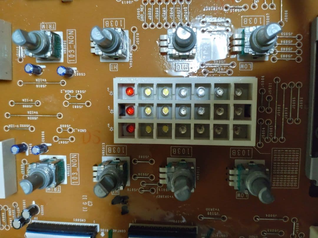 Pioneer　DJM-400　動作確認済　クロスCHフェーダー 交換　ブルメタ