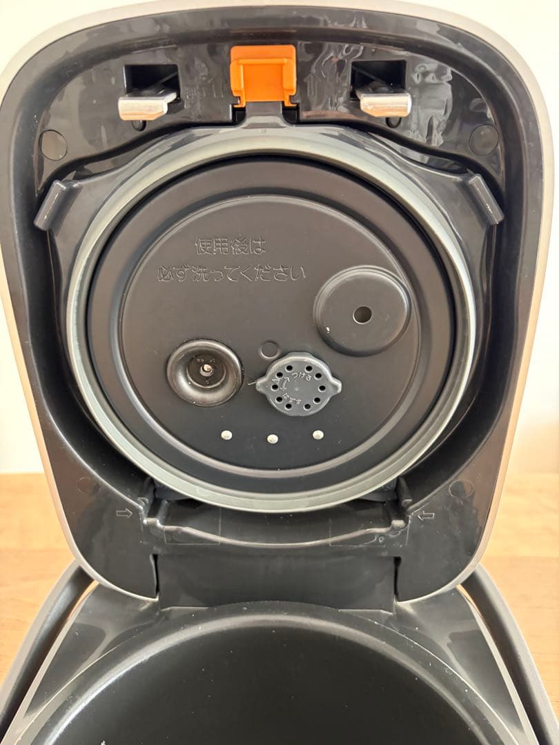 5.5合炊　炊飯器 NW-PT10 黒 炎舞炊き　象印