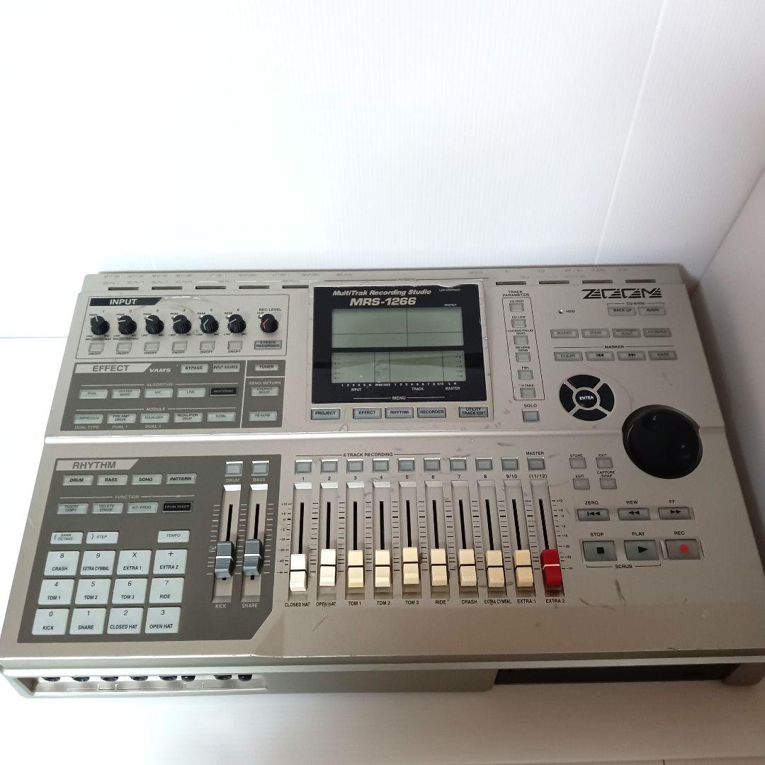 通電確認　Zoom MRS-1266 マルチトラックレコーダー ズーム