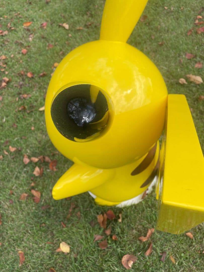 ピカチュウ フィギュア