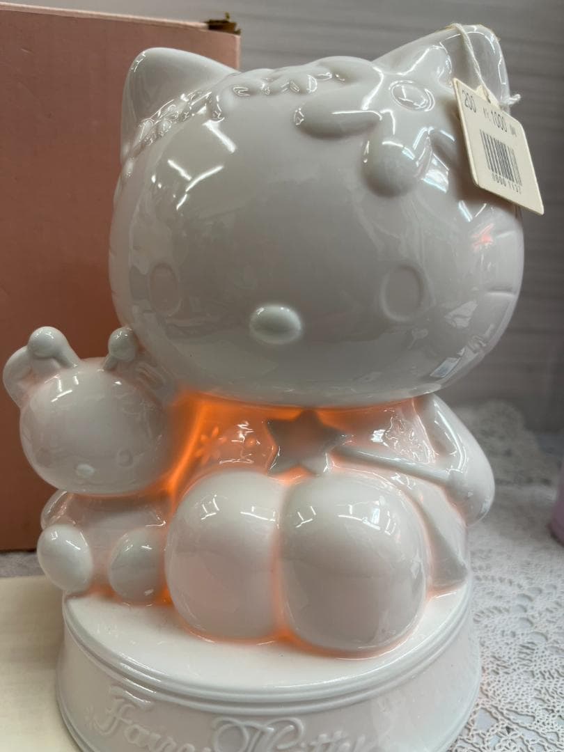 ★未使用品★ハローキティ　ダイカット陶器ランプ　花　希少　レア　卓上　2000年
