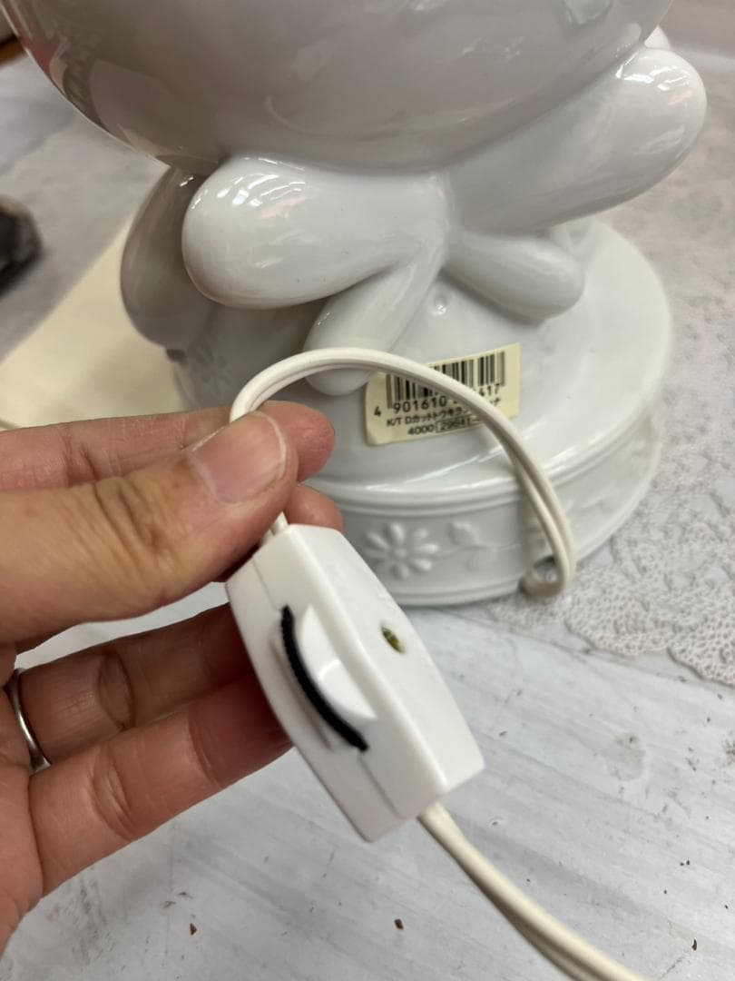 ★未使用品★ハローキティ　ダイカット陶器ランプ　花　希少　レア　卓上　2000年