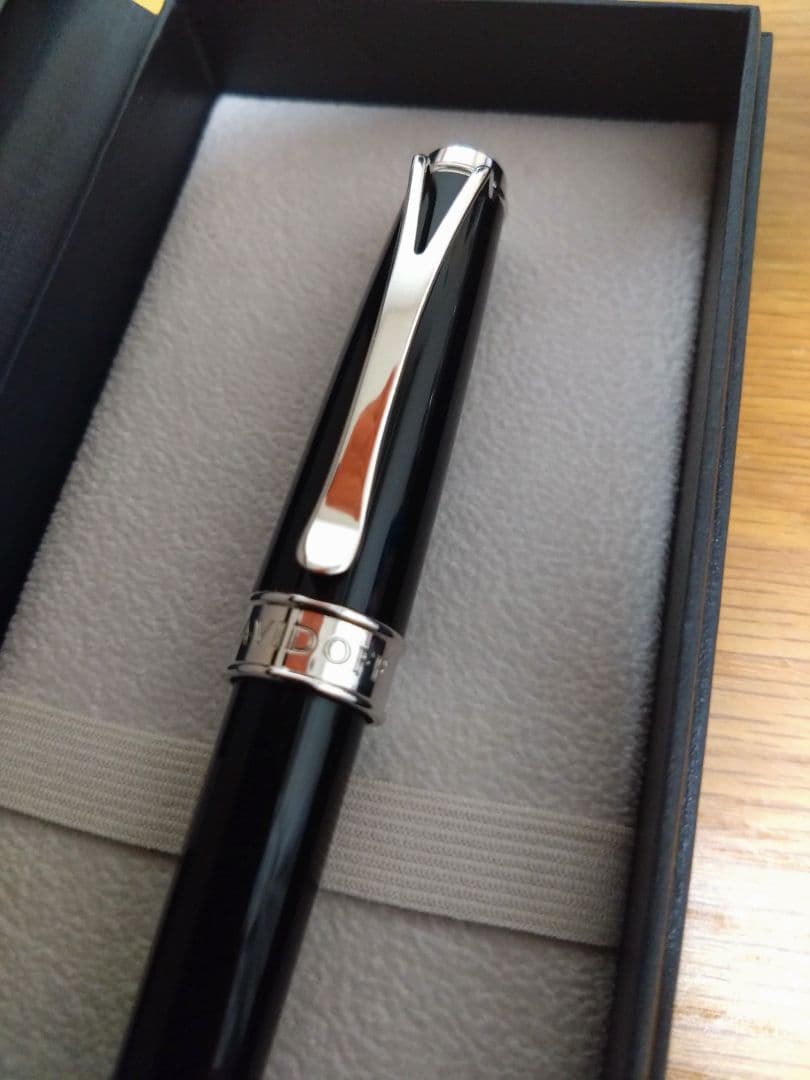 【入手困難/極美品】DAVIDOFF/RESINボールペン