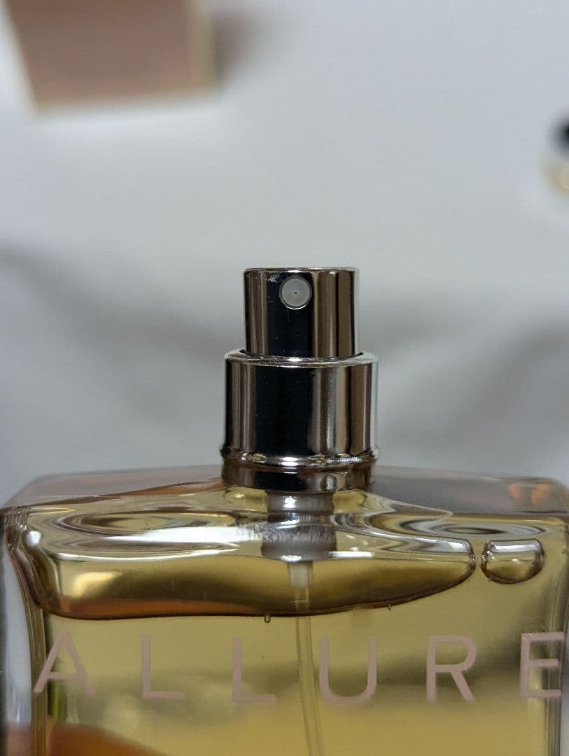 未使用シャネルアリュールオードゥトワレット100ml