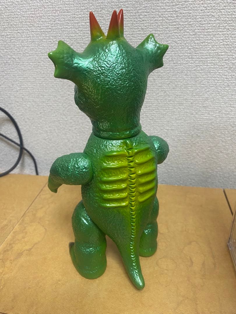 zollmen 食いしん坊怪獣　マンチー