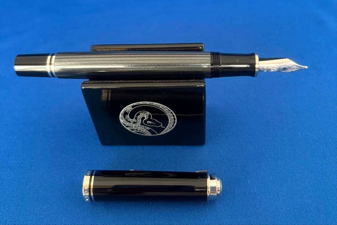 ペリカン万年筆　スーべレーンM400 F字　グレーストライブ