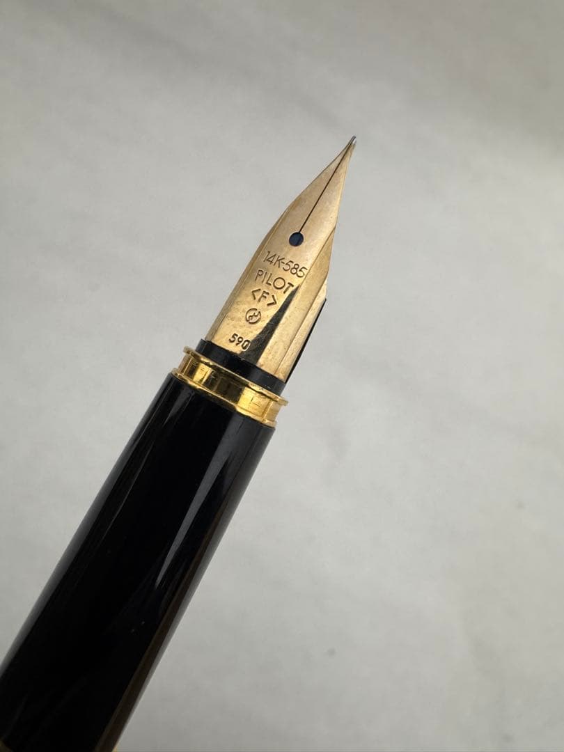 j*n様 パイロット PILOT 万年筆 14K 585 (F)