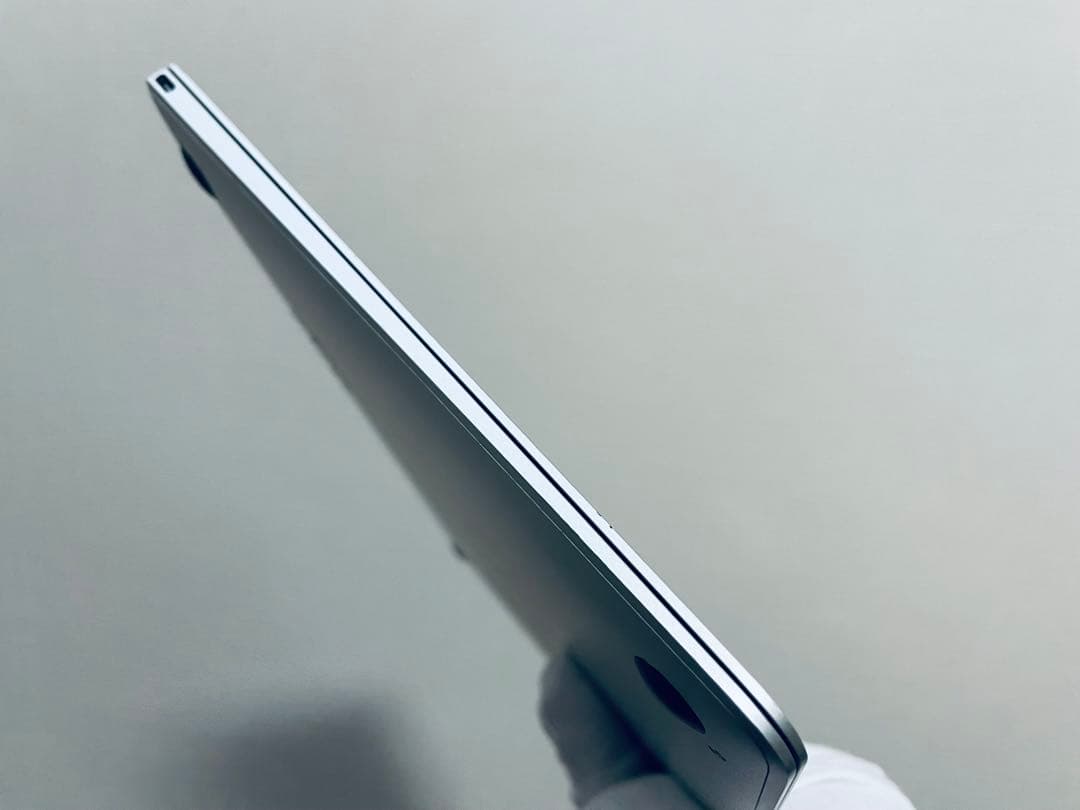 MacBook Air 2017 8GB/256GB シルバー