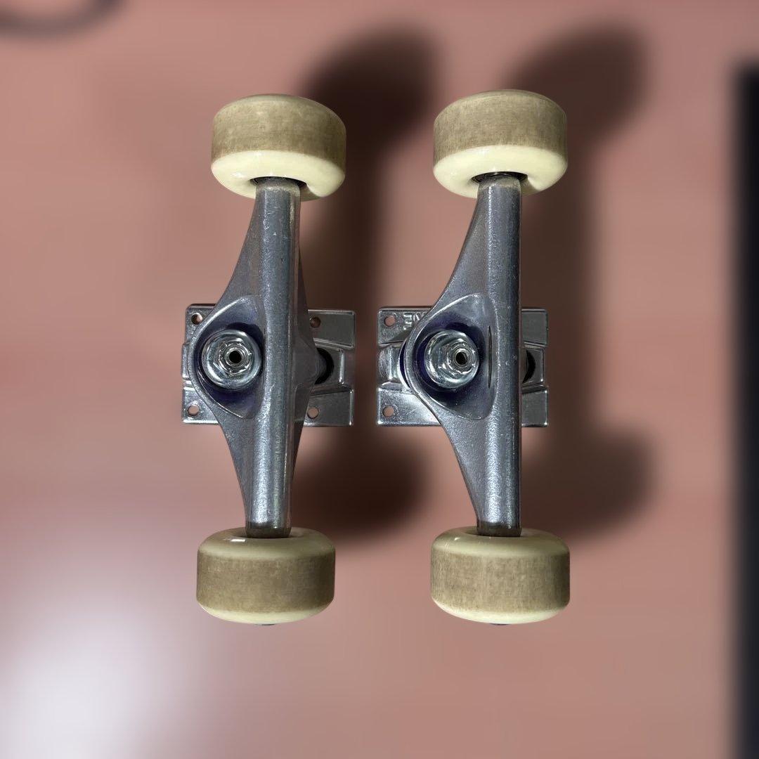 な*つ様 VENTURE ALL POLISHED 5.2Hi トラック　足回り