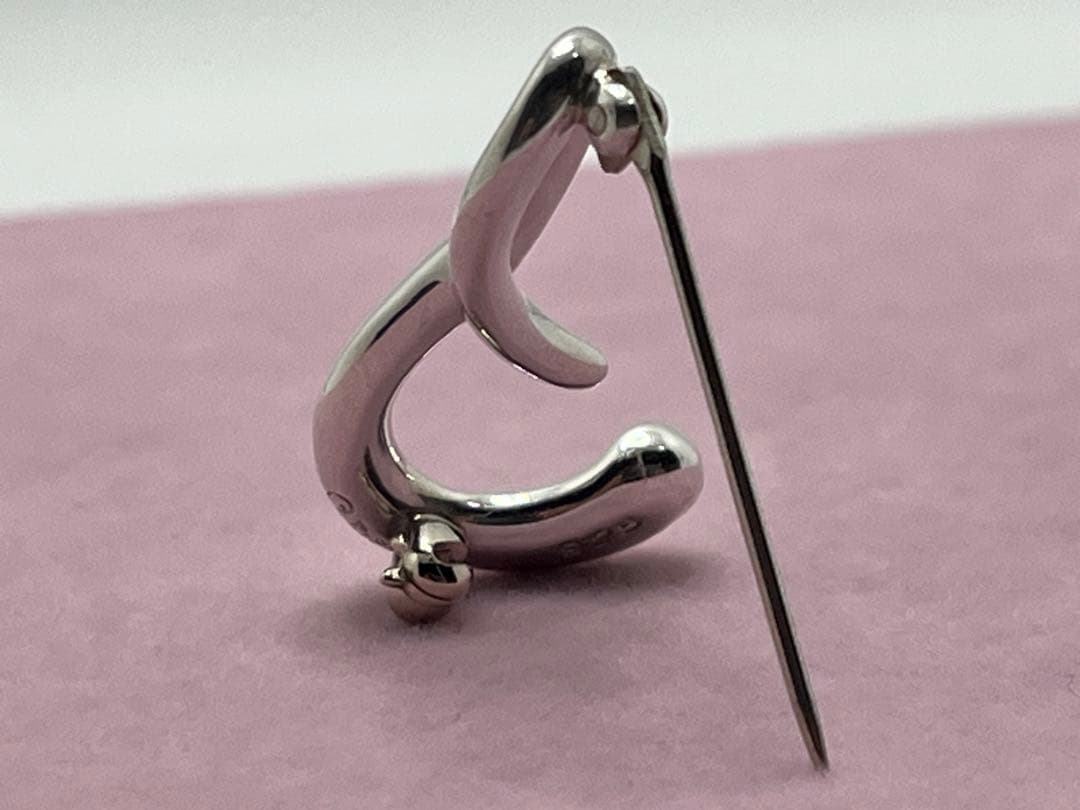 h146 希少　美品　ティファニー　アルファベット「S」イニシャル「s」ブローチ