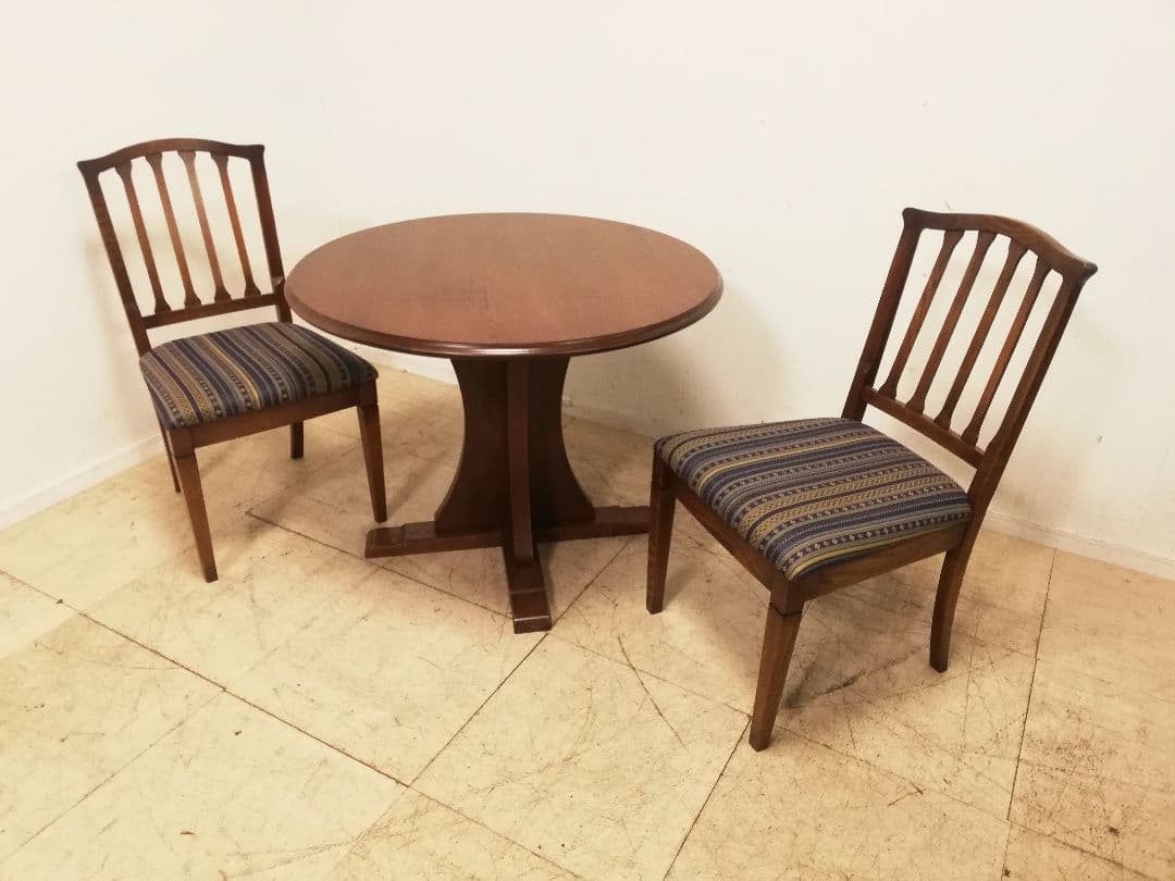 美品 三越家具 ブルージュ トラディショナル ラウンド型ダイニングテーブル 楢材