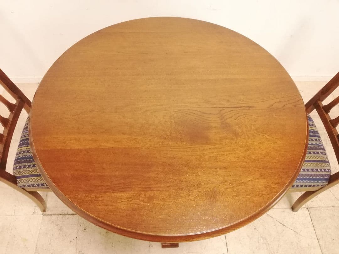 美品 三越家具 ブルージュ トラディショナル ラウンド型ダイニングテーブル 楢材