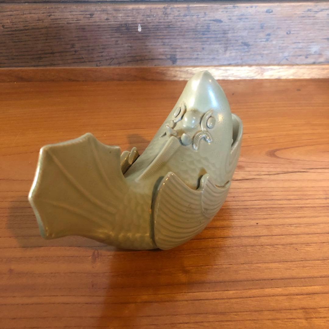 唐物もしくは高麗の青磁魚形置物