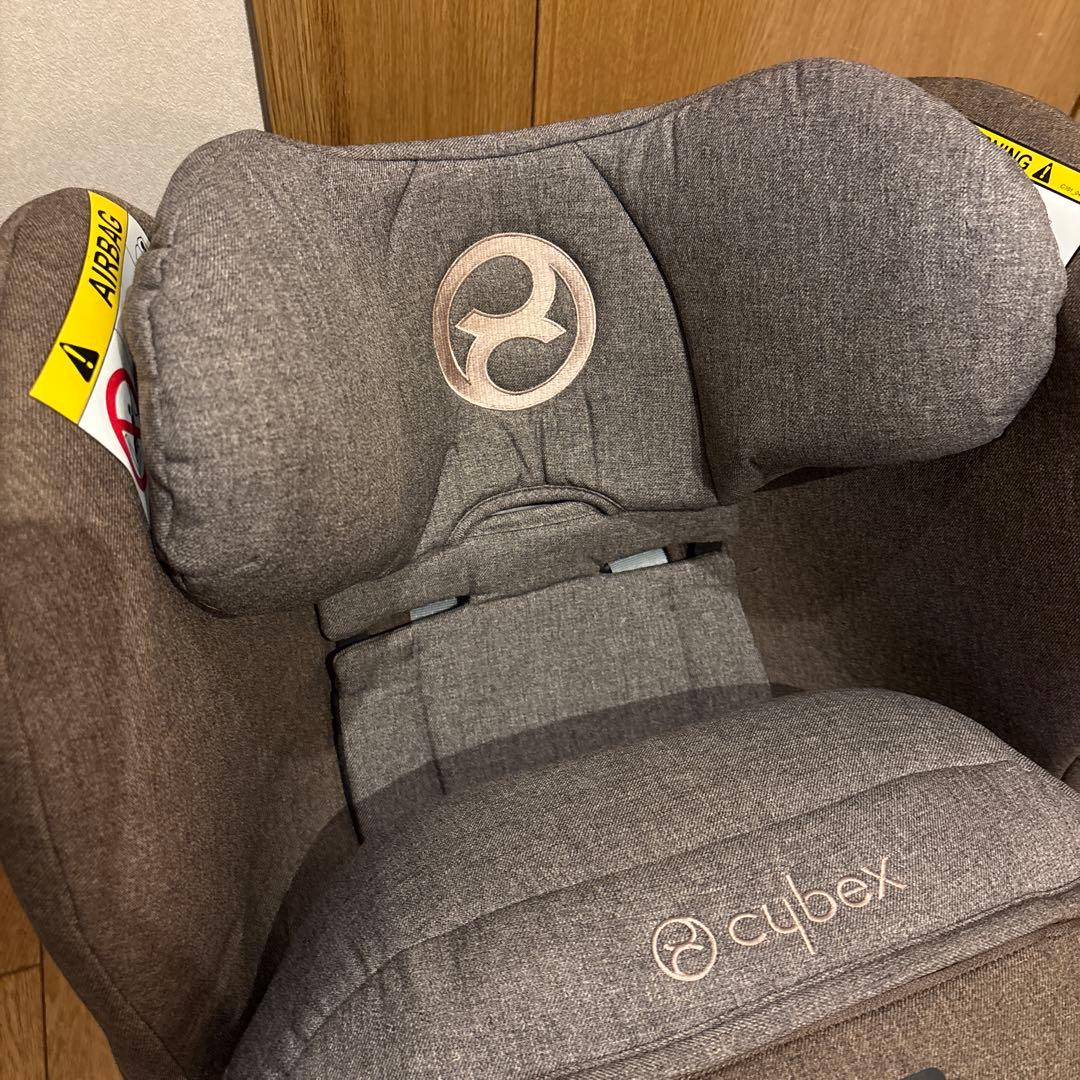 Cybex 車用チャイルドシート グレー