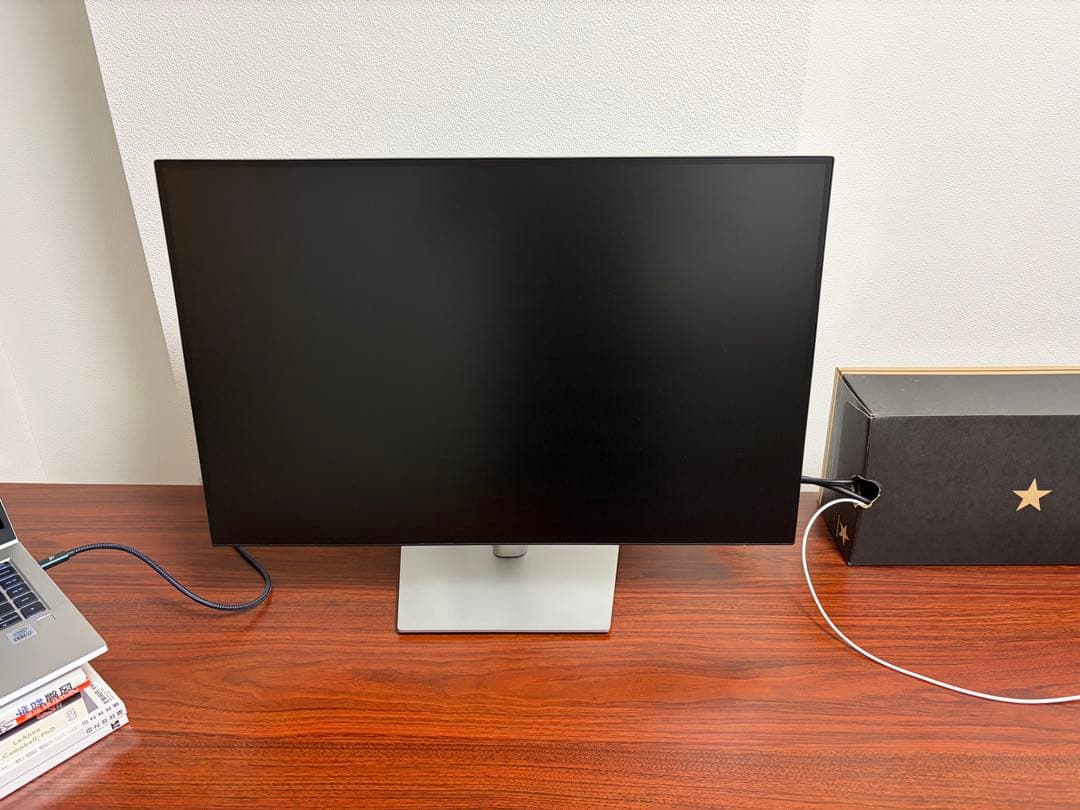 Dell U2421E 24.1インチ USB-Cハブ モニター ディスプレイ