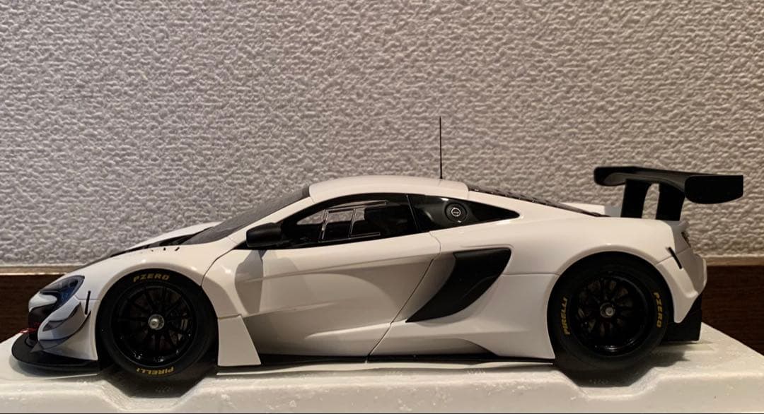 1/18 McLaren / マクラーレン 650S GT3 ホワイト
