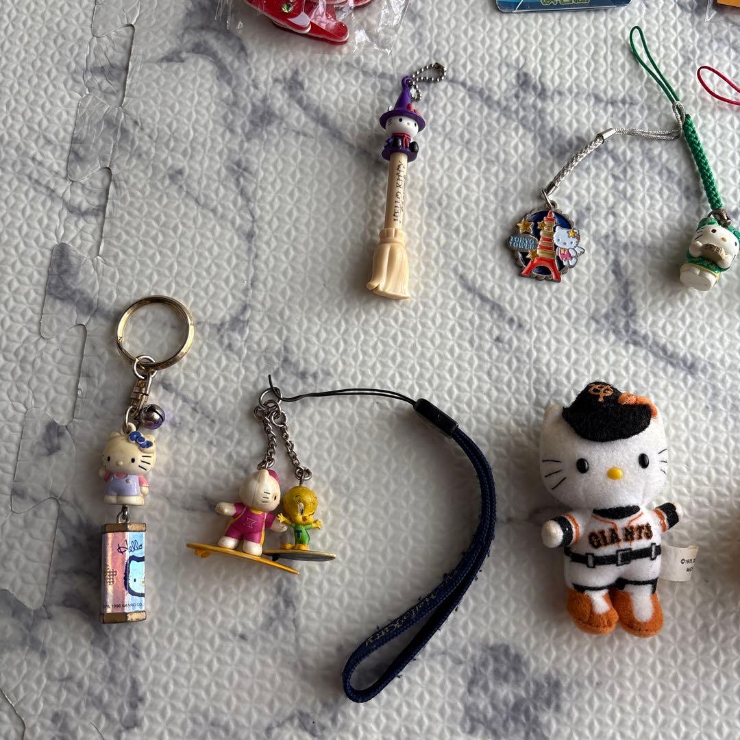 ご当地キティなどまとめ売り