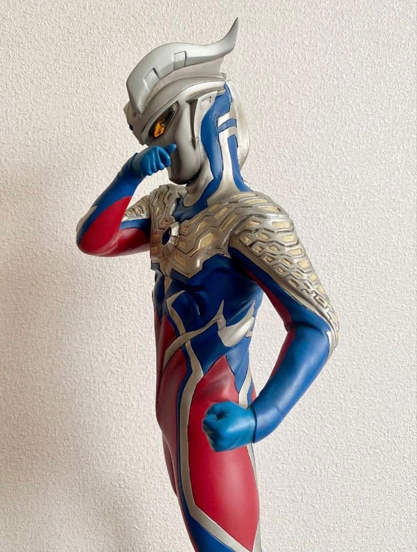ウルトラマンゼロ 78体限定 ライティングフィギュア ベネリック