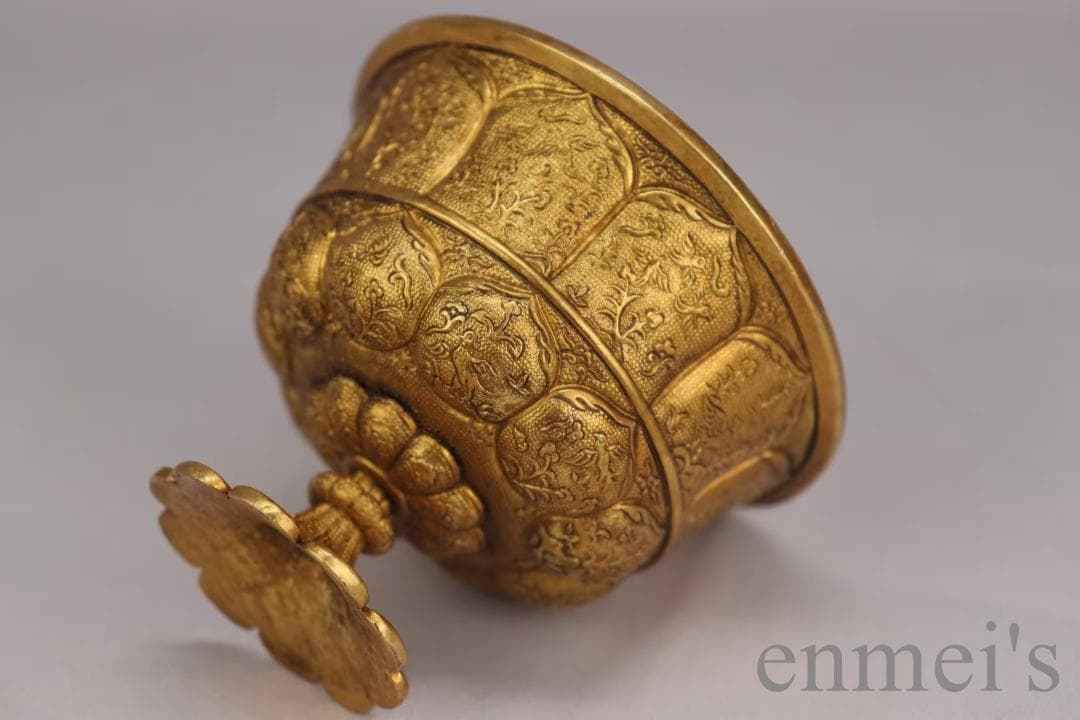 中国古美術 旧蔵 清代 鍍金銅酒杯 精銅製 純手作り 小盃 鍍金装飾 文房雅品