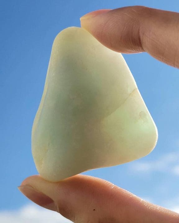 海石　糸魚川　翡翠　市振　アイスジェイド　コバルト　青　グリーン