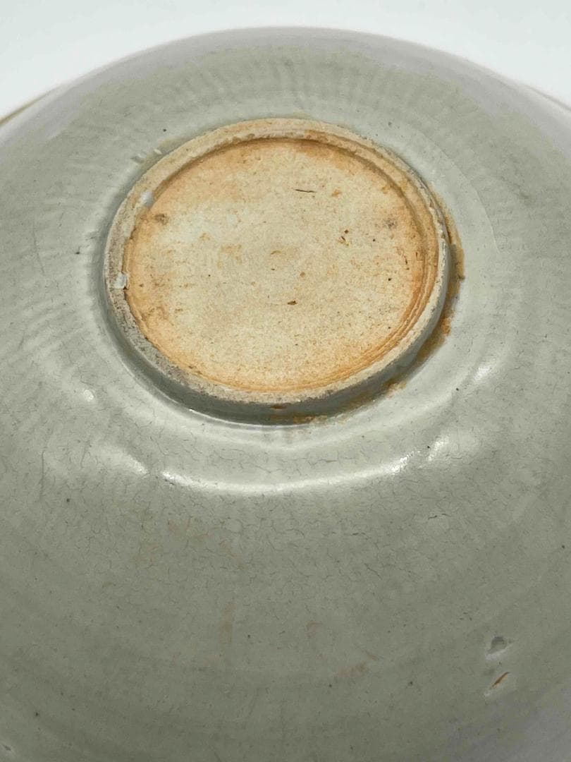 宋時代　定窯　白磁刻魚文茶碗　影青　景徳鎮　唐物　古賞物(C-73)