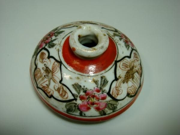 油壺■赤絵の古い油壷 窓兎紋 牡丹 花唐草 一輪挿し 時代物 骨董品 古美術■