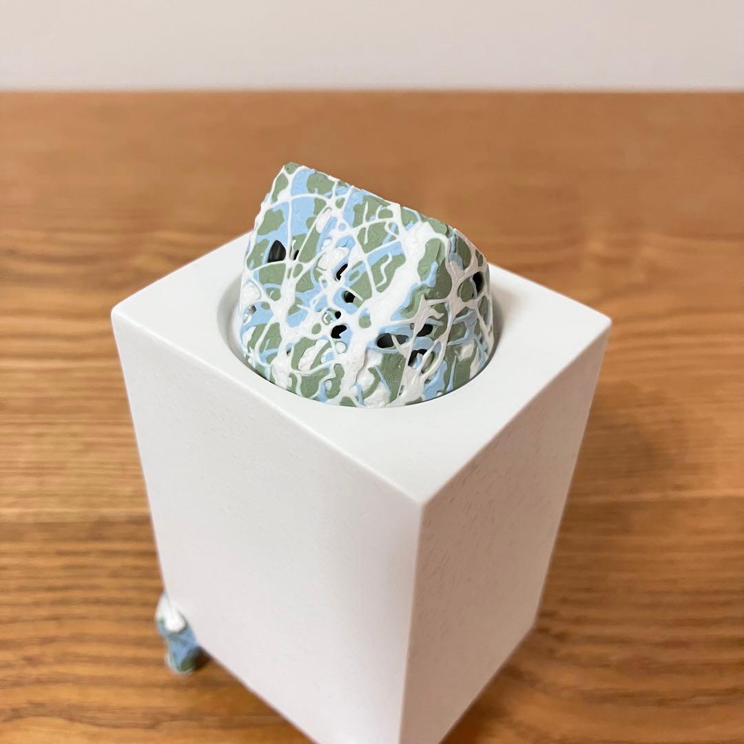 長江重和さん　白磁練上香炉　香炉　「香るかたち」