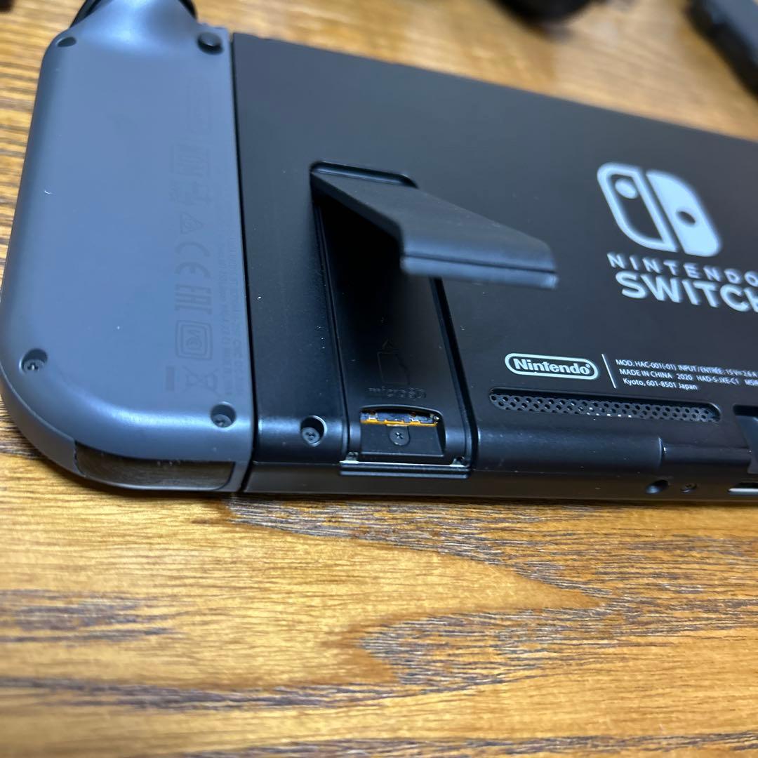 【美品】即日発送！Nintendo Switchグレー本体、SDカード付き！