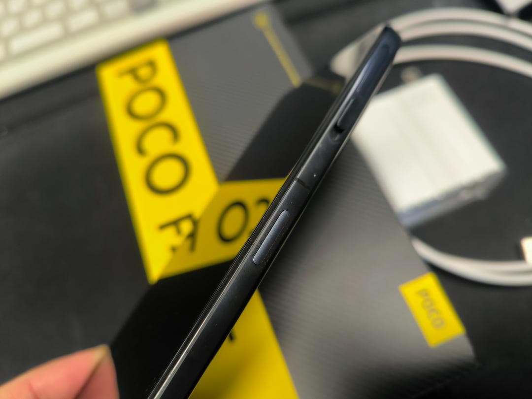 POCO F4 GT シルバー 本体 元箱付き(12GB/256GB)