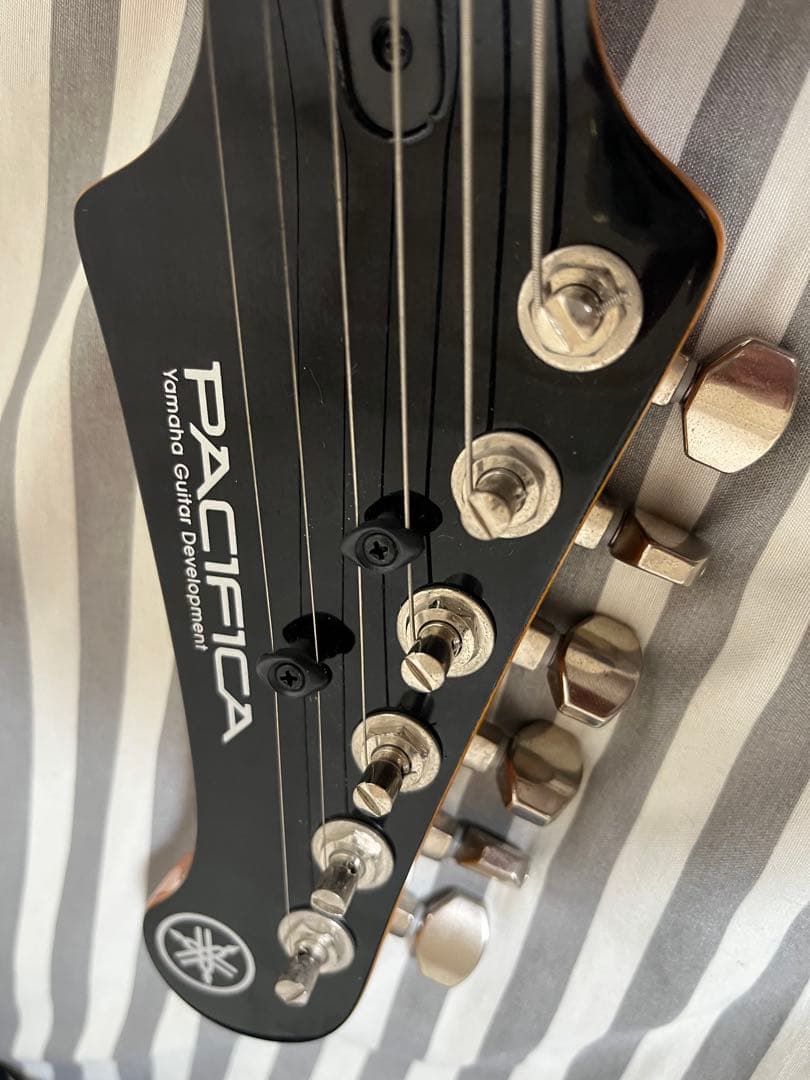 YAMAHA PACIFICA 612 VIIFM ヤマハ パシフィカ