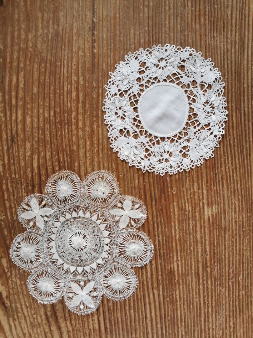 アンティーク テネリフレース 超極細糸 向日葵と太陽と花 アイボリー線状ドイリー