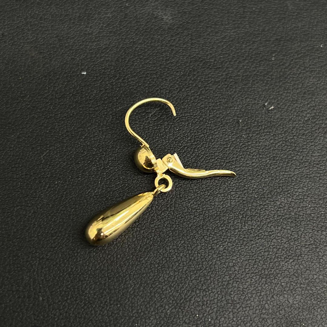 (B122332) K18 YG ピアス ウノアエレ UNOAERRE 750