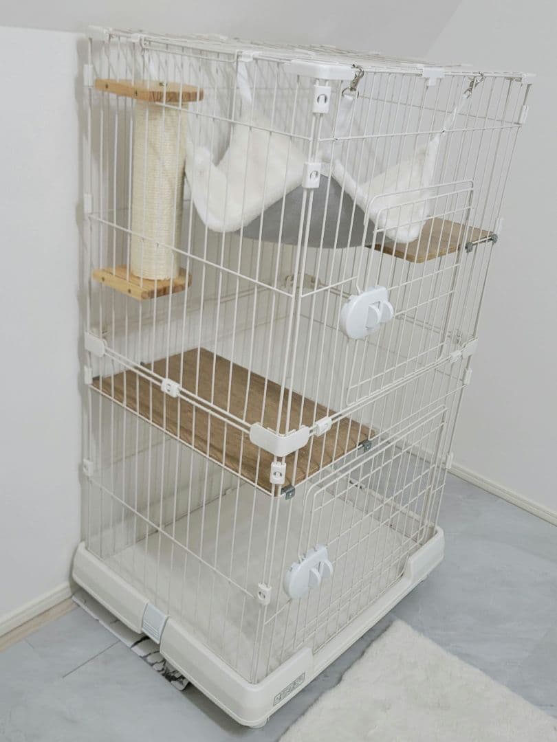 美品✨アイリスオーヤマ 猫ケージ 2段 ハンモック、爪とぎ付き